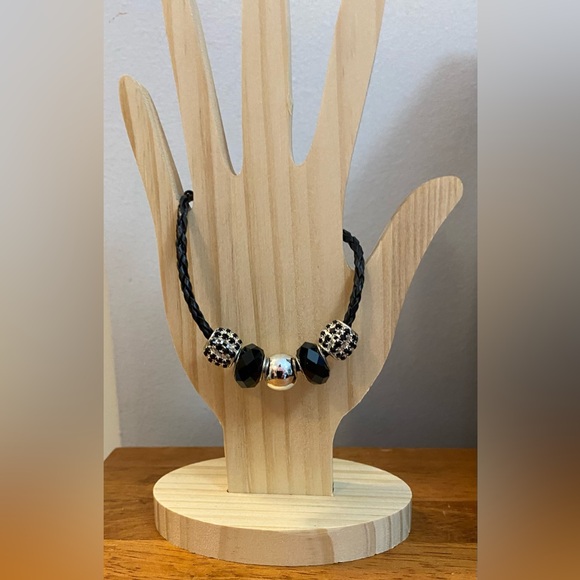 European snake chain charm bracelet with Rhinestone and Black faceted charms NEW - Picture 2 of 3